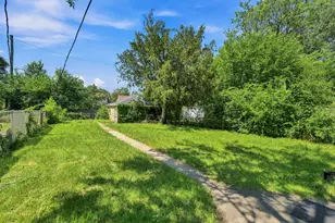 10152 S Bensley Ave, Chicago, IL 60617 - Photo 9