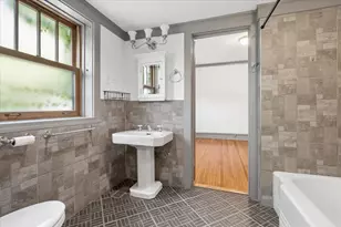 717 W Junior Terrace, Chicago, IL 60613 - Photo 13