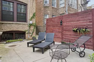 717 W Junior Terrace, Chicago, IL 60613 - Photo 17