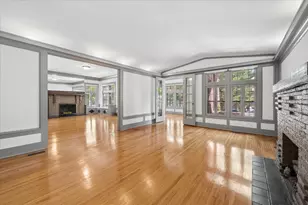 717 W Junior Terrace, Chicago, IL 60613 - Photo 7