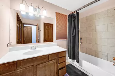 3423 Grandmore Avenue, Gurnee, IL 60031 - Photo 13
