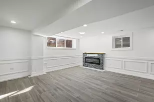 3934 N Sawyer Ave, Chicago, IL 60618 - Photo 7
