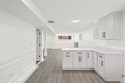 3934 N Sawyer Avenue #B, Chicago, IL 60618 - Photo 11