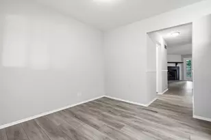 641 Clover Rd, Wauconda, IL 60084 - Photo 13