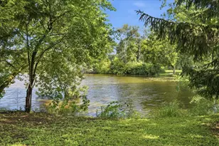 641 Clover Rd, Wauconda, IL 60084 - Photo 3