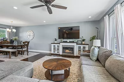 5814 Essex Road, Oak Forest, IL 60452 - Photo 3