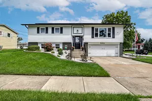 5814 Essex Rd, Oak Forest, IL 60452 - Photo 1
