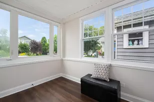 5534 W Warwick Ave, Chicago, IL 60641 - Photo 3