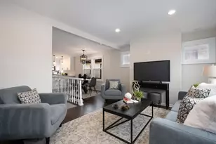 5534 W Warwick Ave, Chicago, IL 60641 - Photo 5
