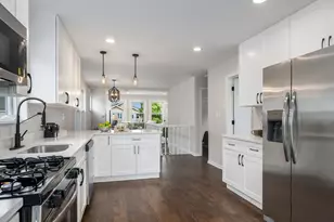 5534 W Warwick Ave, Chicago, IL 60641 - Photo 11