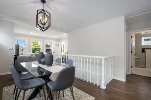5534 W Warwick Ave, Chicago, IL 60641 - Photo 7