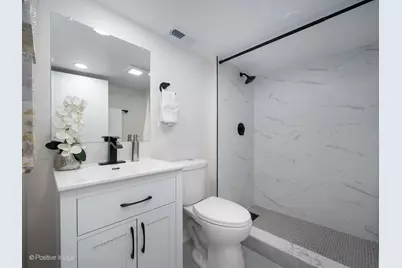 5534 W Warwick Avenue, Chicago, IL 60641 - Photo 21
