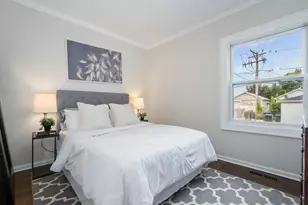 5534 W Warwick Ave, Chicago, IL 60641 - Photo 15