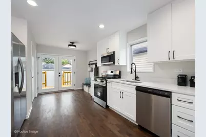 5534 W Warwick Avenue, Chicago, IL 60641 - Photo 9