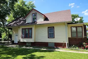 28 S Fulton Ave, Waukegan, IL 60085 - Photo 3