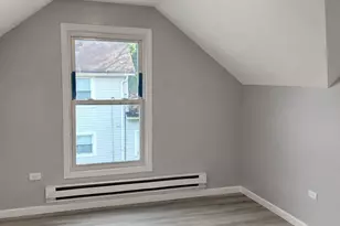 28 S Fulton Ave, Waukegan, IL 60085 - Photo 7