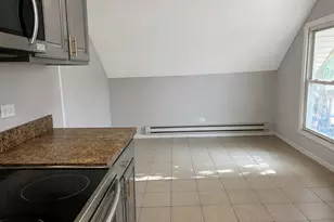 28 S Fulton Ave, Waukegan, IL 60085 - Photo 11