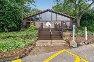 5900 Oakwood Dr, Lisle, IL 60532 - Photo 31