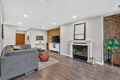 5900 Oakwood Drive #2L, Lisle, IL 60532 - Photo 7
