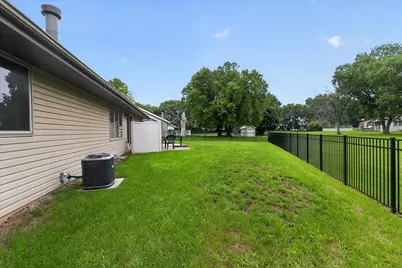 6633 Shadybrook Trail, Loves Park, IL 61111 - Photo 45
