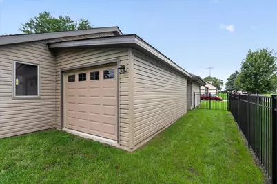 6633 Shadybrook Trail, Loves Park, IL 61111 - Photo 49