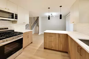 917 Aimtree Pl, Schaumburg, IL 60194 - Photo 7