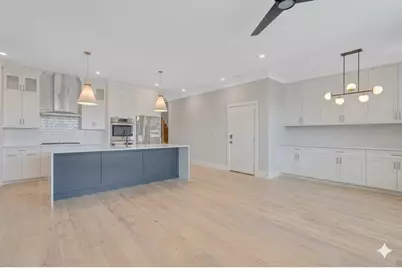 3014 W Montrose Avenue #3W, Chicago, IL 60618 - Photo 3