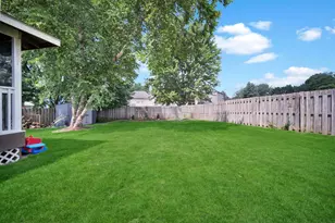 4245 Peartree Dr, Lake in the Hills, IL 60156 - Photo 21