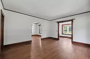 1626 W Clark St, Champaign, IL 61821 - Photo 7