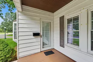 1626 W Clark St, Champaign, IL 61821 - Photo 3