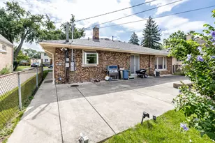 2334 S 10th Ave, North Riverside, IL 60546 - Photo 17