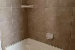 327 Wildberry Ct, Schaumburg, IL 60193 - Photo 17