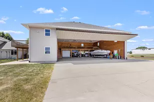 2601 Cessna Cir, Poplar Grove, IL 61065 - Photo 23