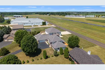 2601 Cessna Circle, Poplar Grove, IL 61065 - Photo 3