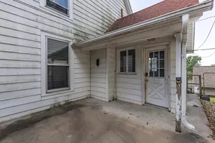 916 7th St, Fulton, IL 61252 - Photo 29