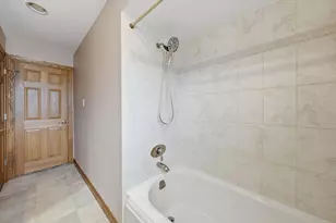 11942 S Lawler Ave, Alsip, IL 60803 - Photo 15