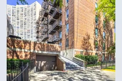 3900 N Pine Grove Avenue #808, Chicago, IL 60613 - Photo 3