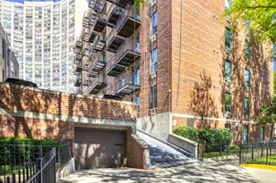 3900 N Pine Grove Ave, Chicago, IL 60613 - Photo 3