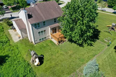 2819 Sweet Clover Way, Wauconda, IL 60084 - Photo 53
