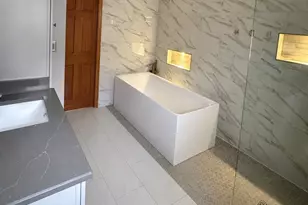 8030 S Whipple St, Chicago, IL 60652 - Photo 25