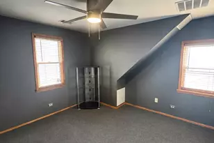 8030 S Whipple St, Chicago, IL 60652 - Photo 19