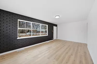 1354 Gordon Avenue, Calumet City, IL 60409 - Photo 3