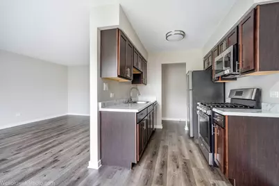 1305 E Turtle Creek Circle #E, Palatine, IL 60074 - Photo 5