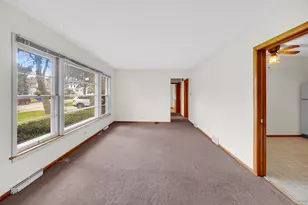 308 Maple St, Glen Ellyn, IL 60137 - Photo 3