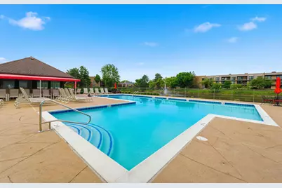 1 The Court Of Harbinger Falls, Northbrook, IL 60062 - Photo 29