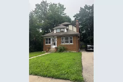 621 W Keith Avenue, Waukegan, IL 60085 - Photo 1