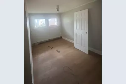 621 W Keith Avenue, Waukegan, IL 60085 - Photo 13