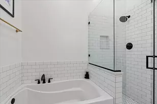 1413 W Grand Ave, Chicago, IL 60642 - Photo 13