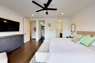 2736 N Ashland Ave, Chicago, IL 60614 - Photo 13