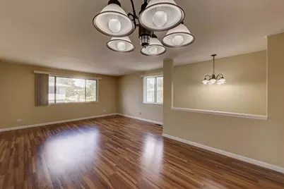 1101 Quanset Court #0, Schaumburg, IL 60194 - Photo 5